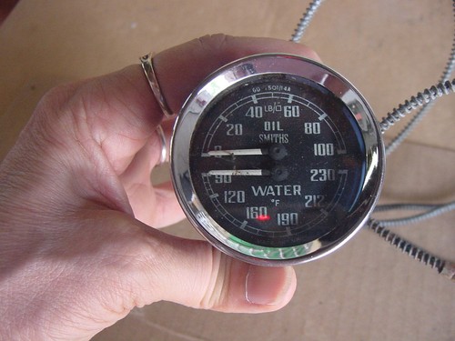 Smiths oil water gauge - water,